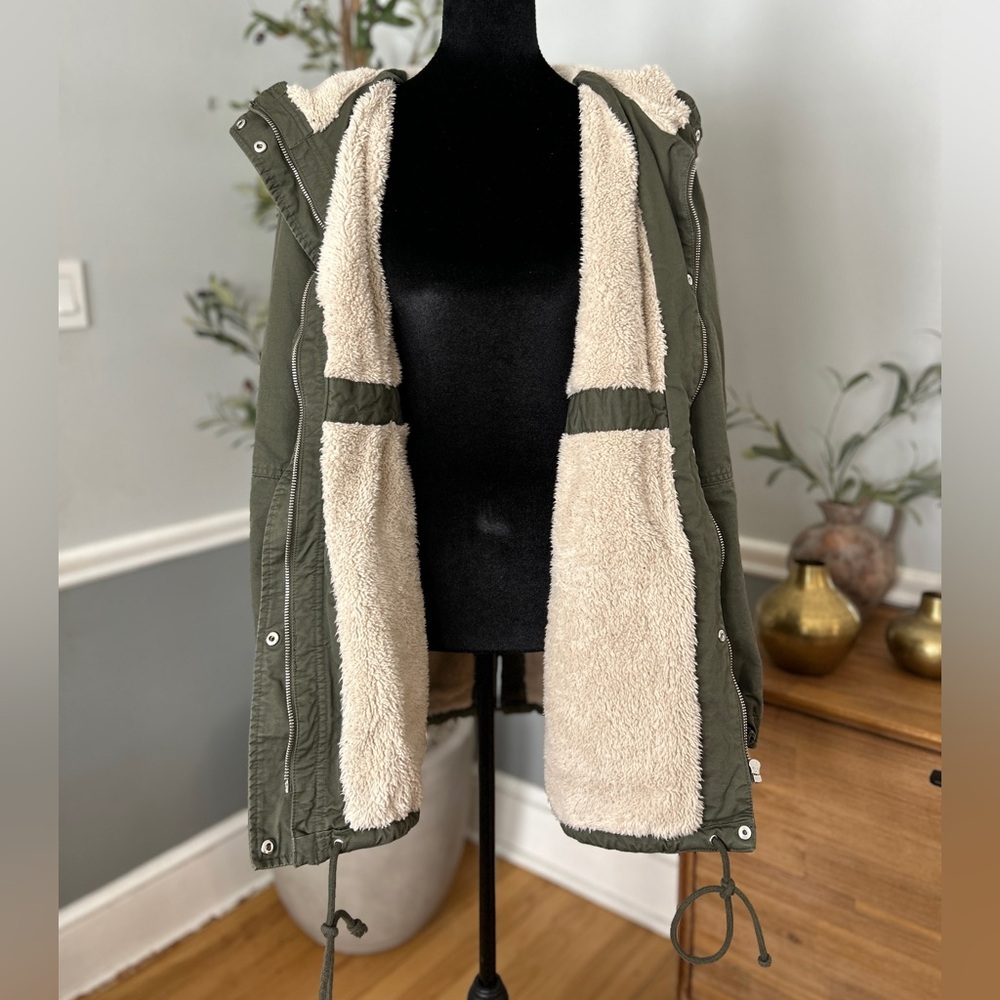 H&M Mama Sherpa-Lined Parka - Picture 7 of 9